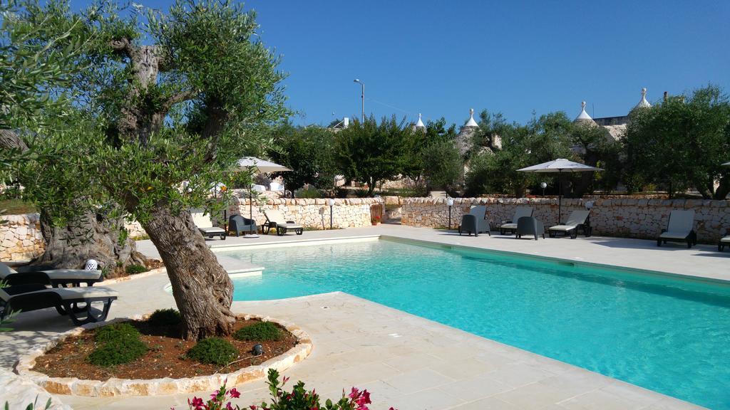 Almapetra Trulli Resort Locorotondo Exterior foto