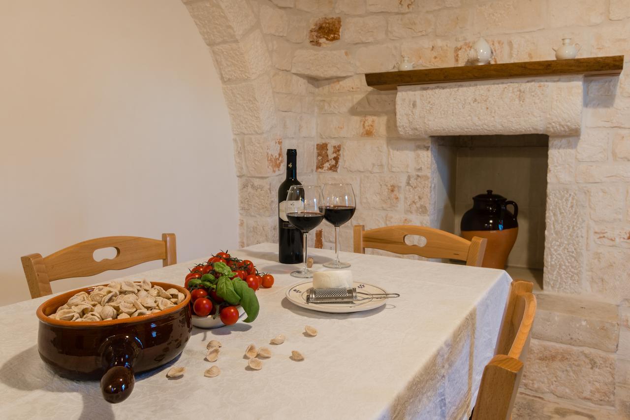 Almapetra Trulli Resort Locorotondo Exterior foto