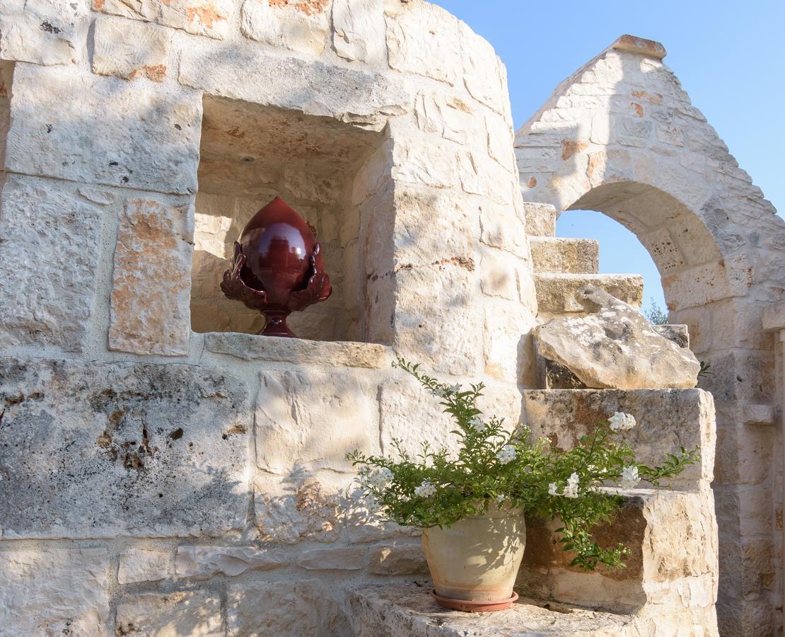 Almapetra Trulli Resort Locorotondo Exterior foto