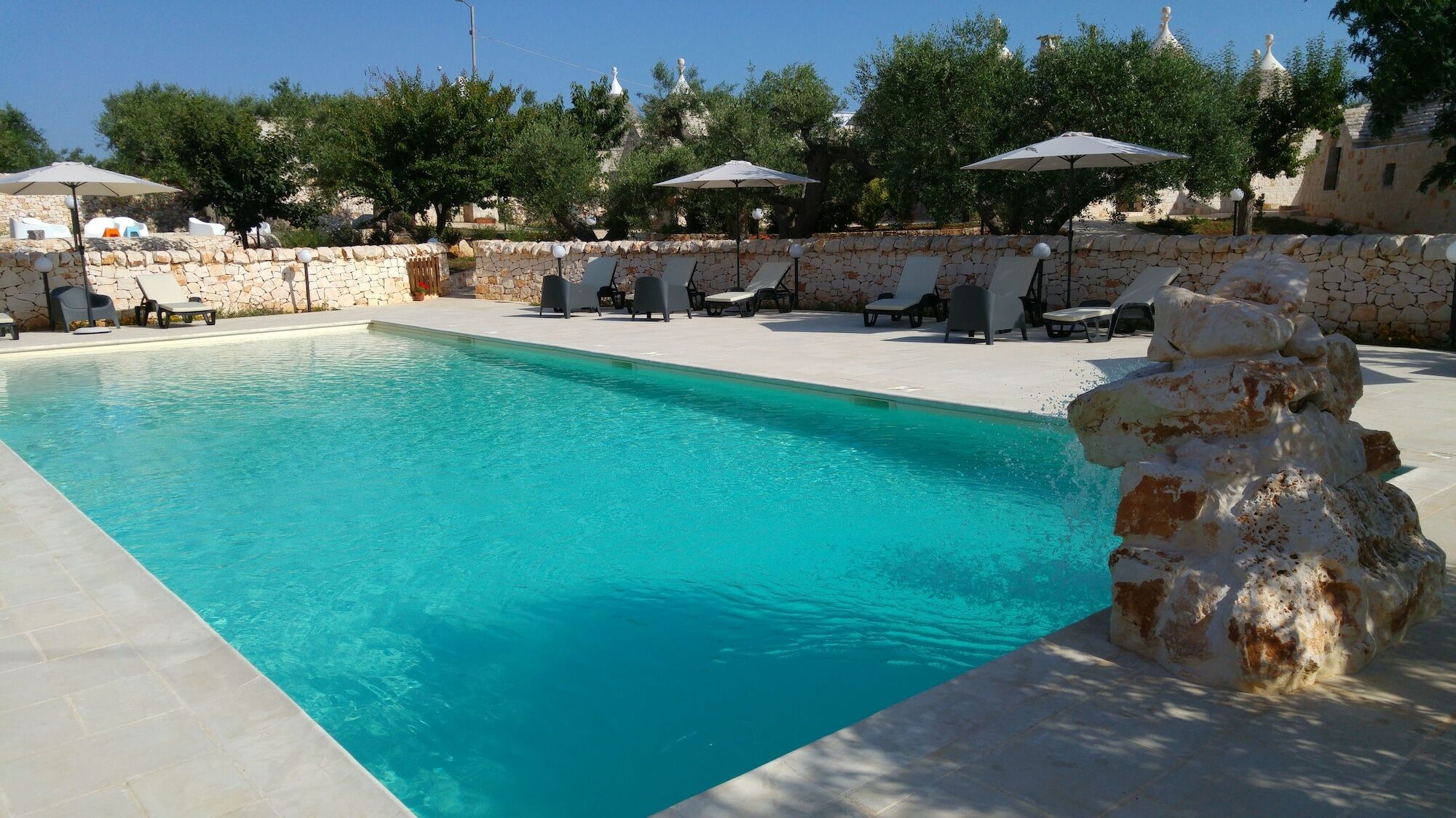 Almapetra Trulli Resort Locorotondo Exterior foto